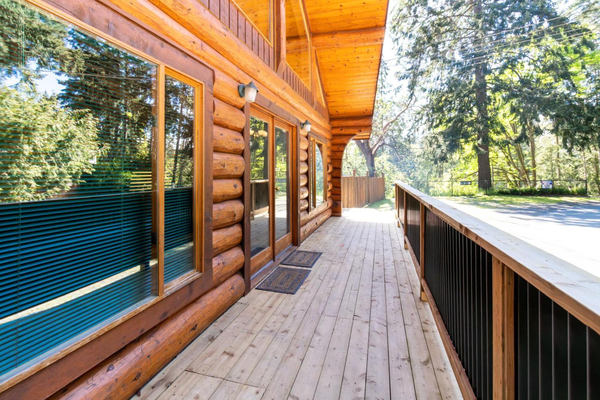 Riverbend Cottage & Rv Resort Parksville Exterior photo